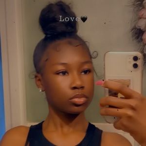 Meet your Posher, Amirah